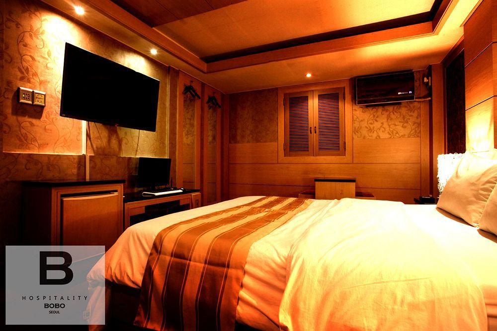 Bobo Hotel Hongdae Seoel Buitenkant foto