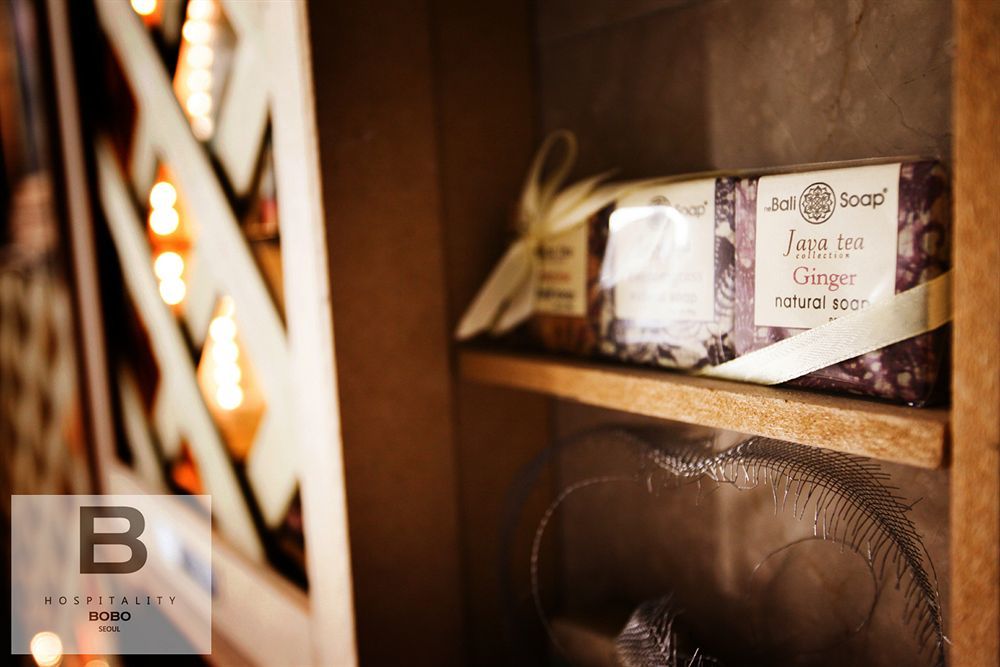 Bobo Hotel Hongdae Seoel Buitenkant foto