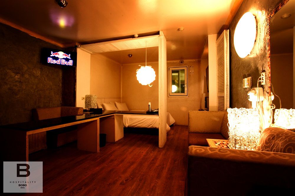 Bobo Hotel Hongdae Seoel Buitenkant foto